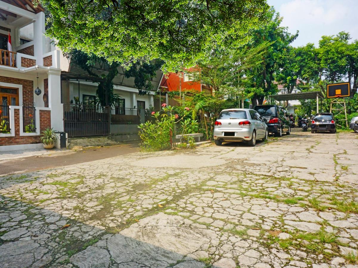 Oyo 91412 Ameera Inn Syariah جاكرتا المظهر الخارجي الصورة